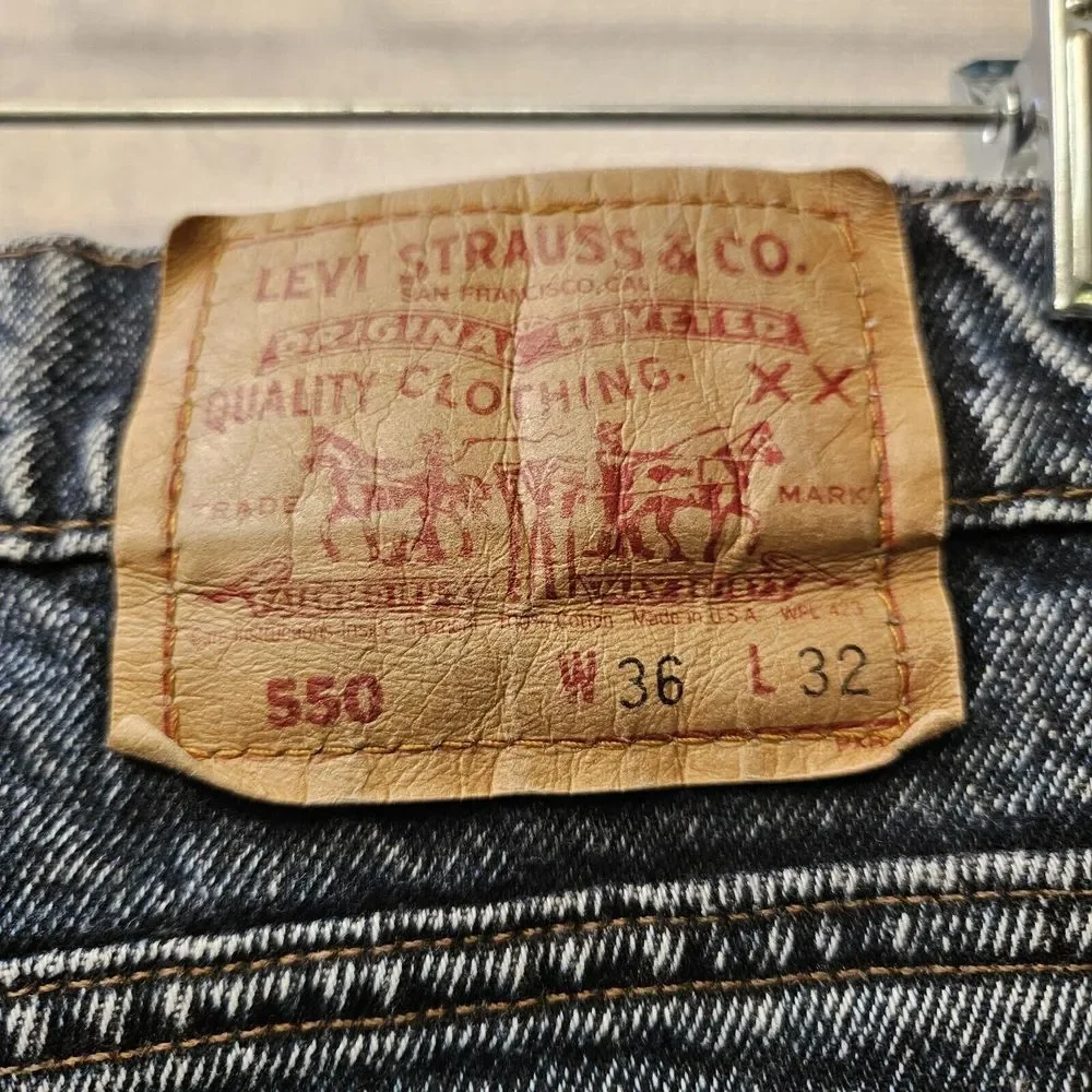 Levis size tag